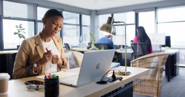 Portrait African American Businesswoman Using Laptop Office Slow Motion Copy — Stock Video