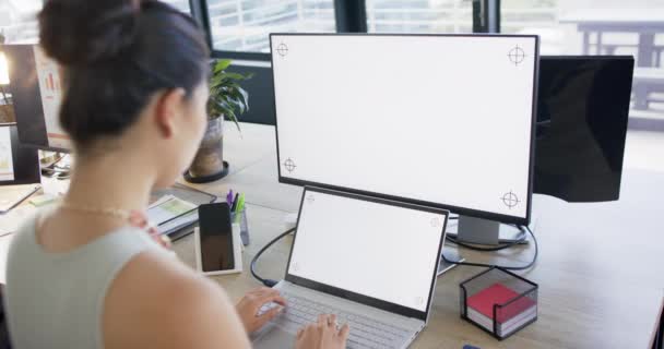 Asian Businesswoman Using Computer Blank Screen Office Slow Motion Copy — стокове відео