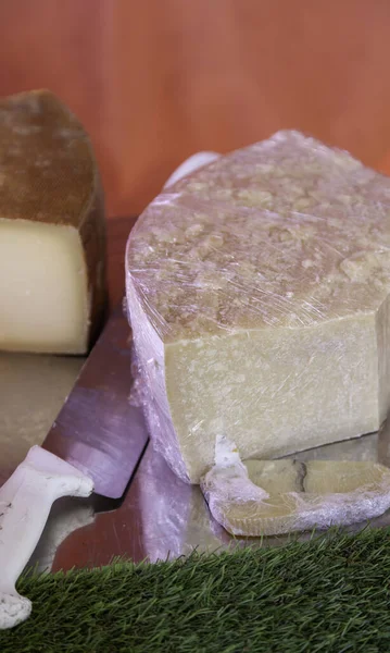 Detail Des Traditionellen Käses Auf Einem Markt Milchprodukt — Stockfoto