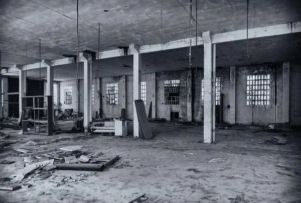 遺跡や遺棄物の古い工場の内部の詳細 — ストック写真