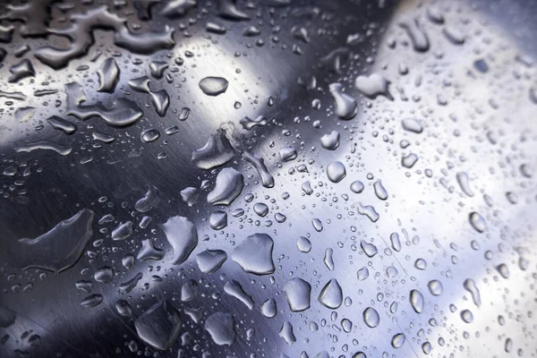 Detail Der Vom Regen Nassen Edelstahloberfläche — Stockfoto
