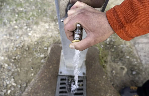 Detail Zdroje Pitné Vody Pro Lidskou Spotřebu Hydratace Městě — Stock fotografie