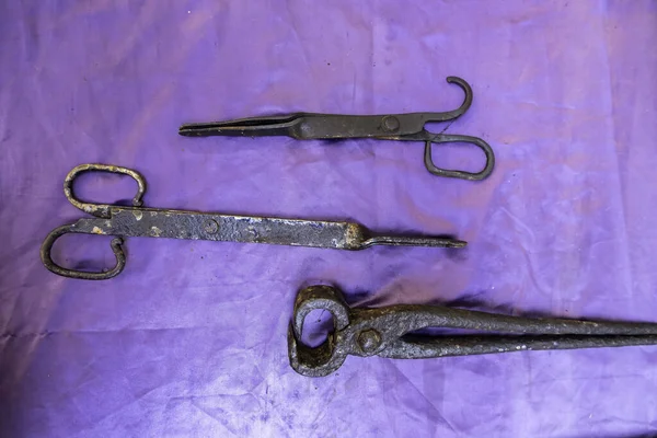 Torture Iron Tongs Medieval Weapons Inquisition — Stock Photo, Image