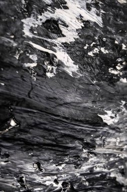 Boyanmış tuval üzerindeki siyah doku, karanlık ve parlaklık, sanatsal