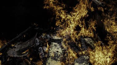 Alevler ve odun ile yanmış, doğal ve iklimsel felaket, kaza