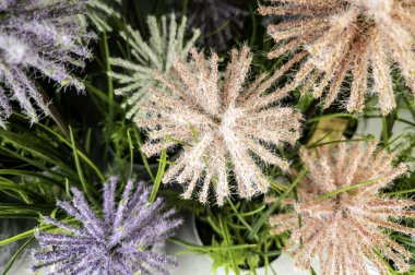 Masa dekorasyonu, buket ve kutlamada kurumuş çiçekler.