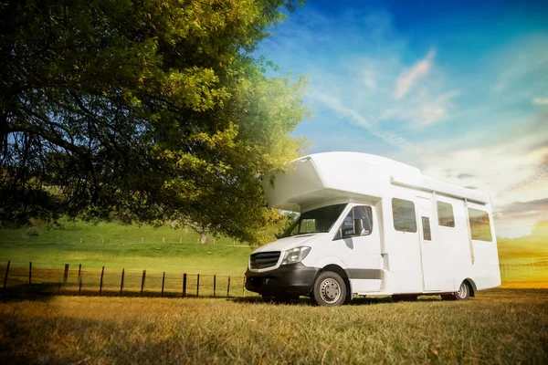 Motorhome Caravan Campervan Natural Background Vanlife Concept Road Trip Idea — Stock Photo, Image