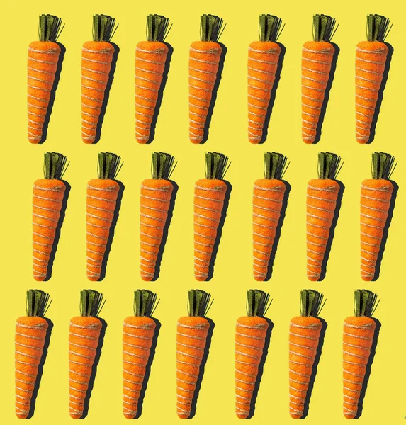 Игрушечный Рисунок Морковки Желтом Фоне Празднование Пасхи Концепция Здорового Питания — стоковое фото