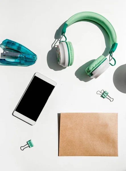 Phone Head Phones Note Stationery Isoalted Background Business Educational Tools — Stock Photo, Image