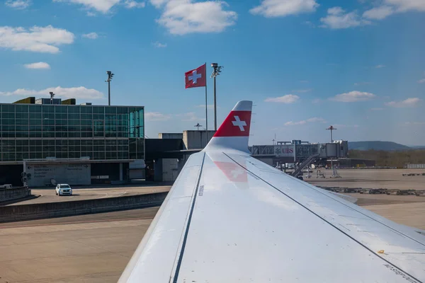 Коммерческое Авиационное Крыло Швейцарской Авиакомпании Базирующееся Аэропорту Цюриха 2023 Людей — стоковое фото