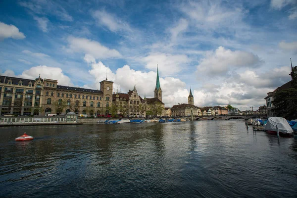 Bela Vista Cidade Velha Cidade Zurique Partir Ponte Quai — Fotografia de Stock