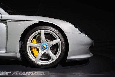 14-09-2024, Stuttgart, Almanya. Porsche Müze Sergi Salonu. Porsche Carrera GT