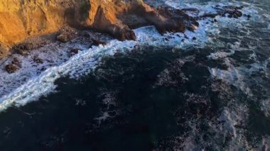 Bluff Körfezi havası altın saatinde kendini gösteriyor.