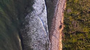 Bluff Körfezi havası altın saatinde kendini gösteriyor.