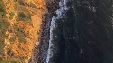 Bluff Körfezi havası altın saatinde kendini gösteriyor.