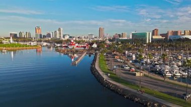 Long Beach Sahil Limanı Anteni Şafakta