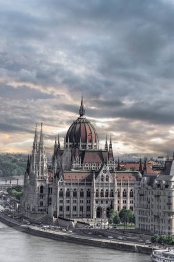 Budapeşte 'deki Macar Parlamento Binası, Macaristan Parlamentosu 1904 yılında açıldı.