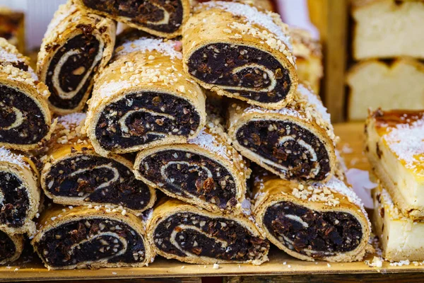 Fresh Strudel Poppy Seed Rolls Delicious Cakes Food Market — Stock Photo, Image