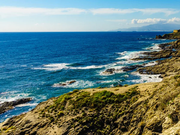 西班牙岩石海岸线 安达卢西亚东部 阿尔梅利亚 比利亚鲁西亚的地中海地区 — 图库照片
