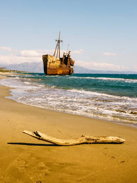 Costa Grega Com Famoso Naufrágio Enferrujado Dimitrios Praia Glyfada Perto — Fotografia de Stock