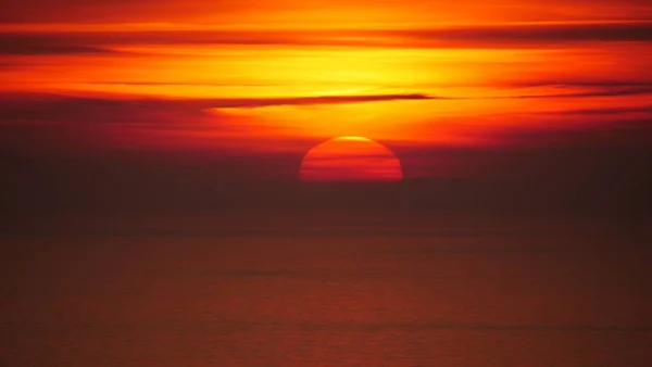 Deniz Burnu Deniz Kıyısında Gün Batımı Doğa Manzarası — Stok fotoğraf