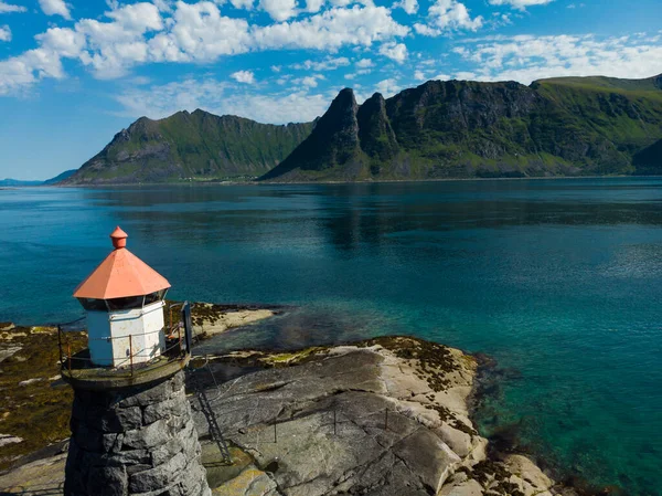 Przylądek Morski Wyspach Lofoten Gimsoysand Latarnią Morską Wyspa Gimsoya Hrabstwo — Zdjęcie stockowe