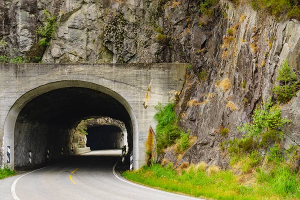 Route Avec Tunnel Dans Les Montagnes Été Narway — Photo