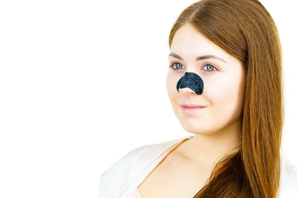 Žena Aplikovala Čistící Proužky Nose Používala Sportovní Čistící Textilní Masku — Stock fotografie