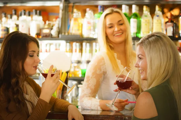 Happy Young Women Wine Alcohol Glasses Pub Counter Bar Employee — Stock Photo, Image
