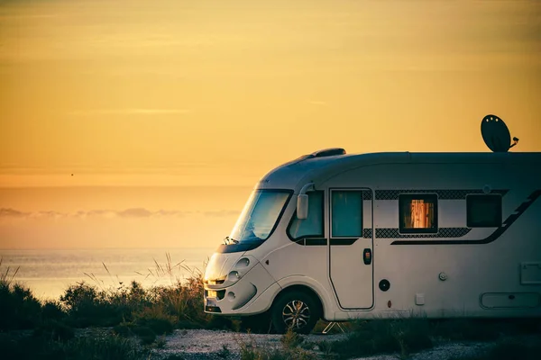 Camper Camping Seacoast Nature Morning Sunrise Holidays Spain Travel Motor — Stock Photo, Image