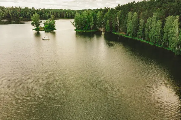 Flygfoto Båten Yacht Sjön Sommaren Tuchola Nationalpark Polen Segling Semester — Stockfoto