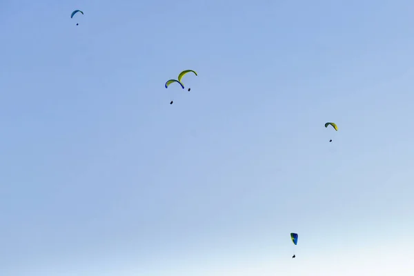 Paragliding Extreme Sport Many Paragliders Silhouette Flying Sky — Stock Photo, Image