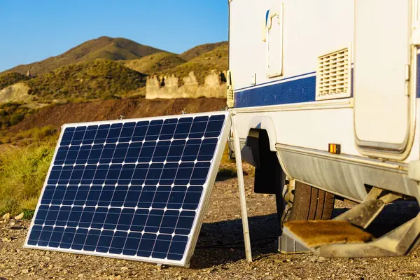 Portable Solar Photovoltaic Panel Charging Battery Camper Vehicle — Stock Photo, Image