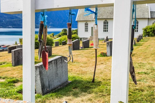 Cemitério Norueguês Aldeia Nes Fiorde Lusterfjord Condado Vestland Noruega Ferramentas — Fotografia de Stock