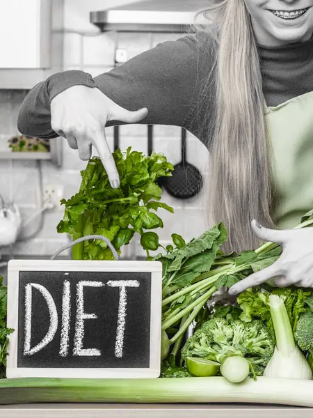 Young Woman Kitchen Having Many Green Vegetables Presenting Board Diet — Stock Photo, Image