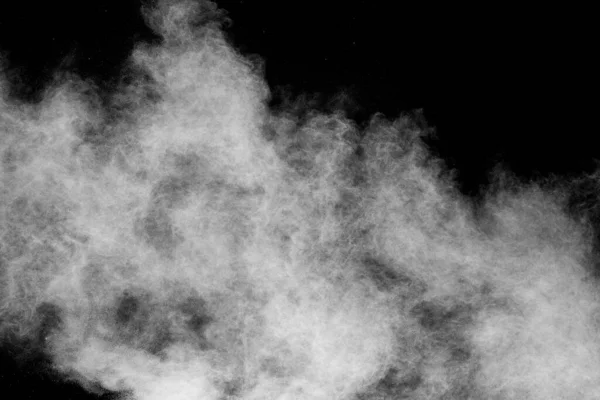Havada Beyaz Toz Bulutu Siyah Zemine Karşı Soyut Beyaz Toz — Stok fotoğraf