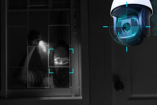 Evdeki Hırsız Hırsızları Gösteren Cctv Kamerası Duvardaki Güvenlik Kamerası Gece — Stok fotoğraf