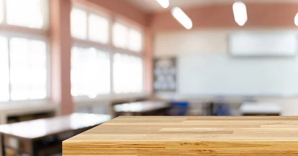 Schnappschuss Von Holztisch Und Kopierraum Verschwommenen Arbeitszimmer Leeres Klassenzimmer Oder — Stockfoto