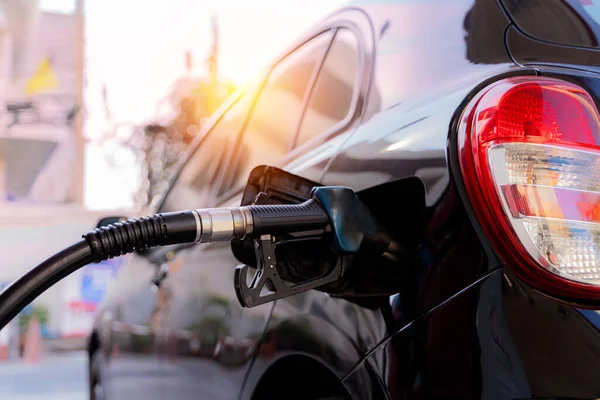 Duza Gaz Auto Realimentare Automată Realimentarea Benzină Premium Benzinărie Închideți — Fotografie, imagine de stoc