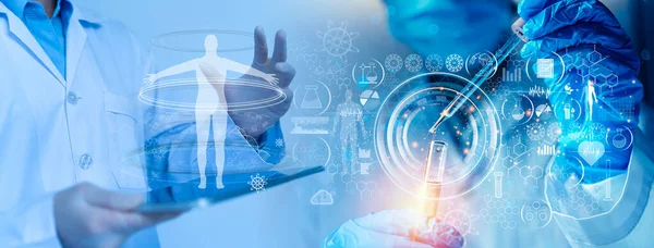 Genetik araştırma ve biyoteknoloji konsepti. Laboratuvar geçmişinde insan biyolojisi ve ilaç teknolojisi var. Radyolog dijital x-ray insan vücut holografik tarama projeksiyonu 3D görüntüleme kullanıyor..