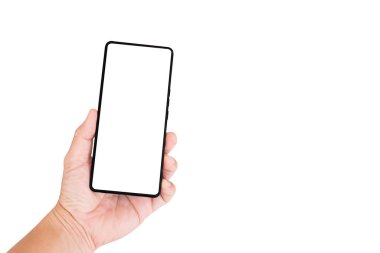 Beyaz arkaplanı olan akıllı telefonu tutan bir el, kırpma yolu..