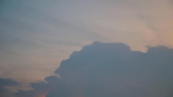 Una Grande Nuvola Pioggia Con Temporali Con Fulmini — Video Stock