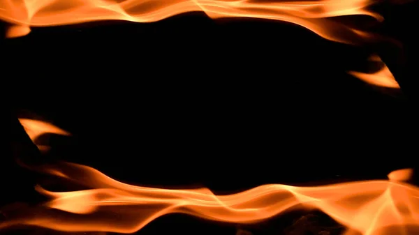 火の背景 黒い背景に炎フレームを燃やす — ストック写真