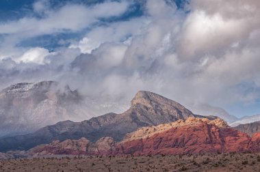 Kış manzarası Wilson Cliffs, Red Rock Canyon Ulusal Eğlence Alanı, Las Vegas, Nevada, ABD