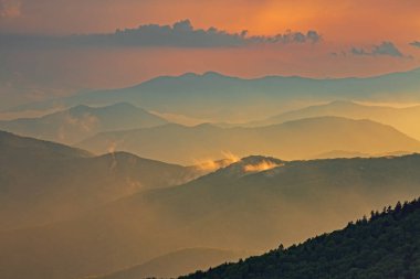 Günbatımında manzara, Clingmans Dome, Great Smoky Dağları Ulusal Parkı, Tennessee, ABD