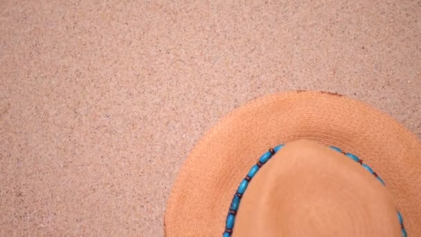 Woman Straw Hat Sandy Beach Sea Waves Wash Out Hat — Stock Video