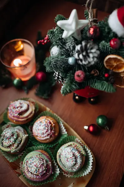 Cupcakes Natal Ano Novo Mesa Decorada Natal Doces Doces Para — Fotografia de Stock