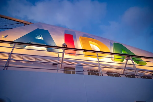 Illuminated Aida Bella Logo Attached Aida Cruise Ship Cloudy Sky — Stock Photo, Image