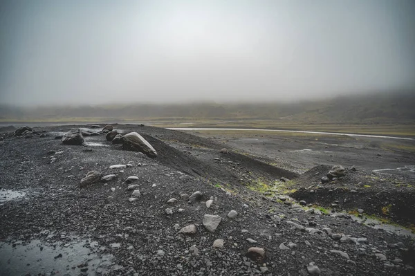 雨天時のソルハイムホクル氷河のアイスランドの風景 — ストック写真