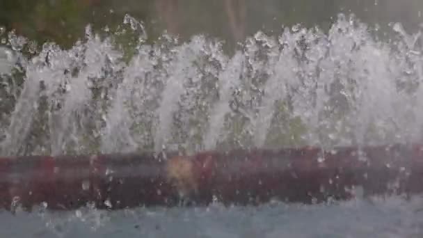 Nevoeiro Pelo Calor Água Resfriamento Que Pulveriza Para Lagoa Pequena — Vídeo de Stock